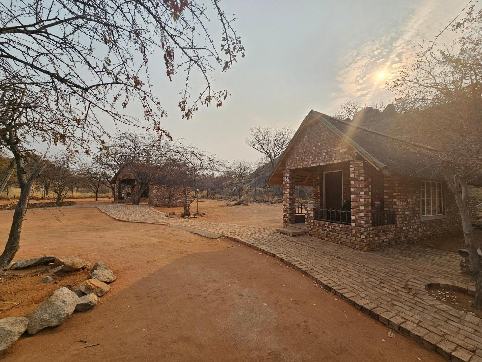 Kaoko Bush Lodge Kamanjab Exteriér fotografie