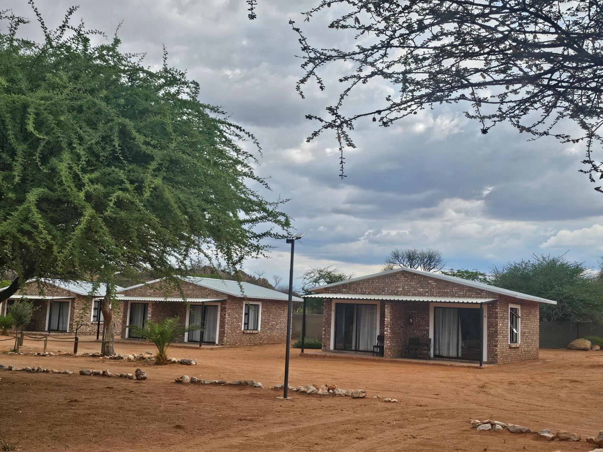 Kaoko Bush Lodge Kamanjab Exteriér fotografie