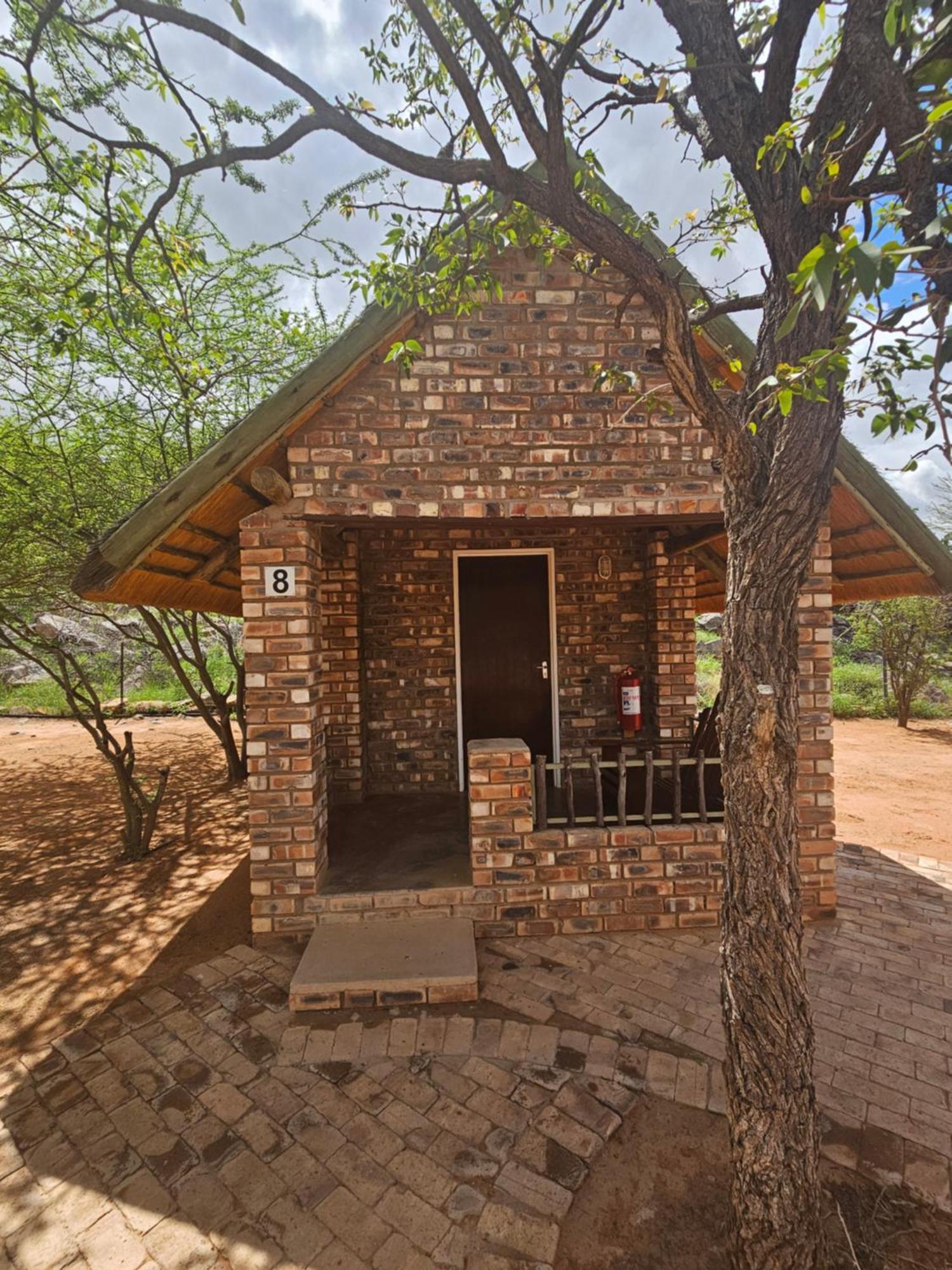 Kaoko Bush Lodge Kamanjab Exteriér fotografie