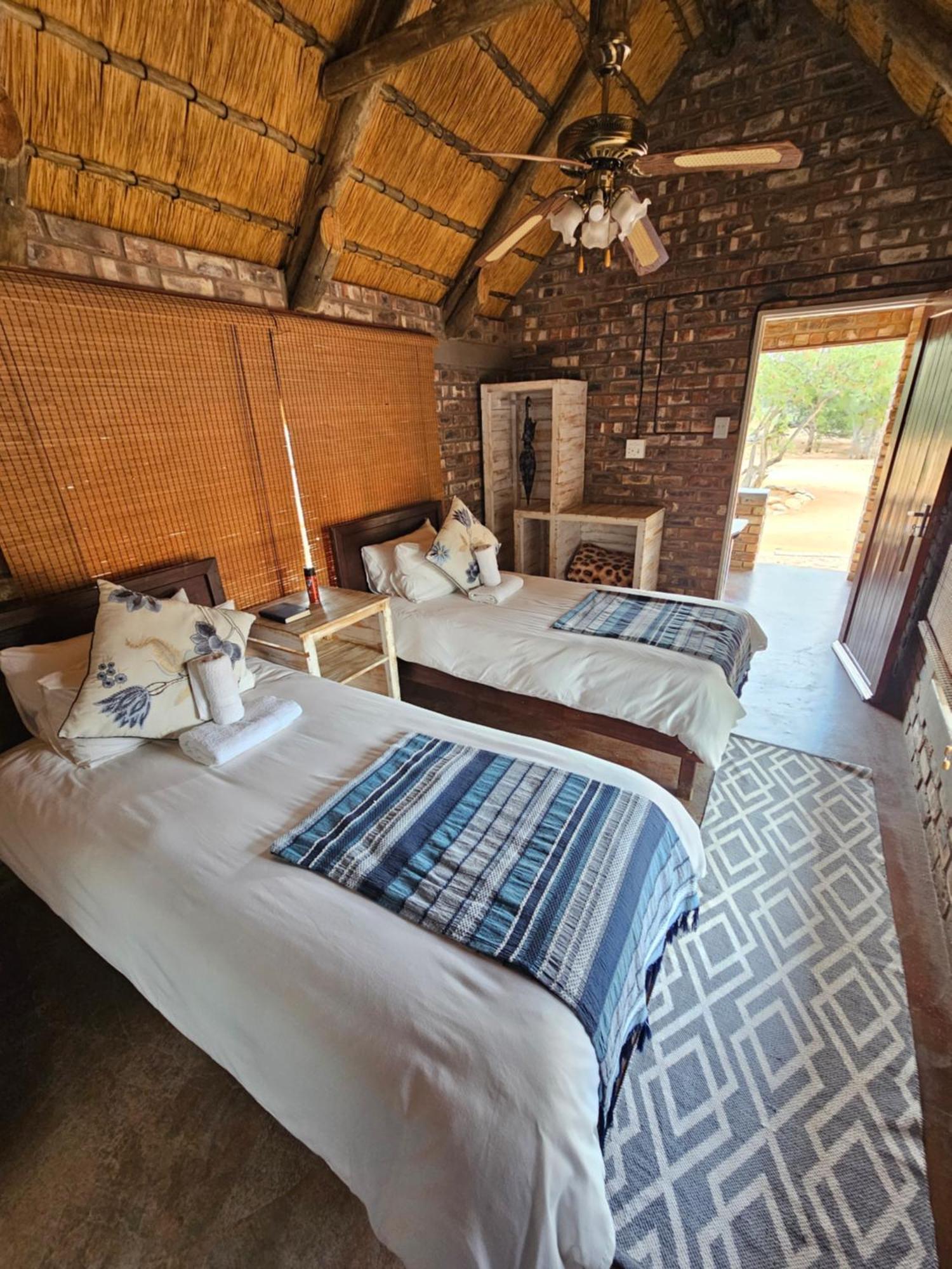Kaoko Bush Lodge Kamanjab Exteriér fotografie